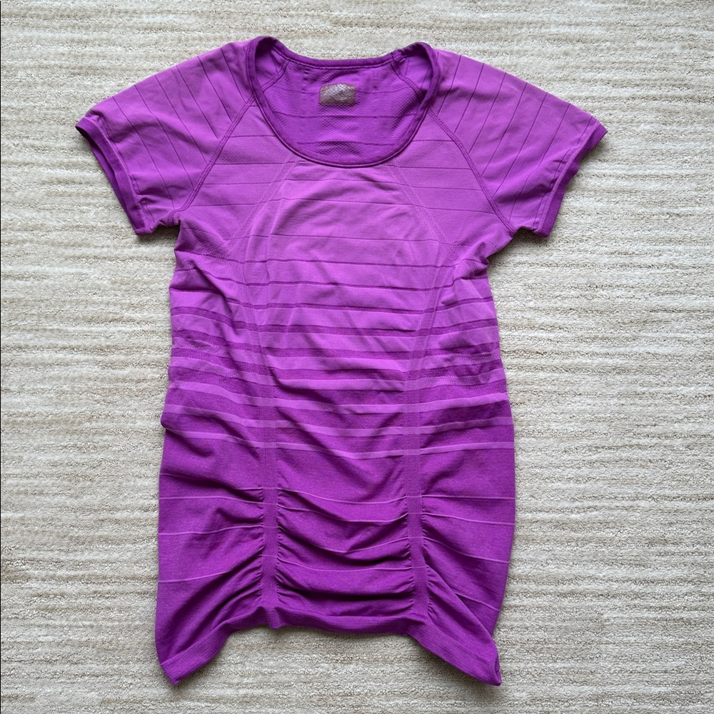 Athleta Fastest Track Tee Purple Striped Ruched Short Sleeve Top Size Small